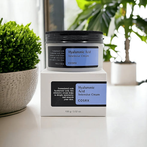 Crema hidratantă COSRX este potrivită pentru toate tipurile de ten, inclusiv sensibil și mixt, oferind un boost instant de prospețime și confort. wowskin.ro